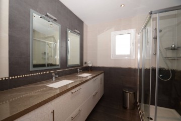 Bathroom renovations Menorca